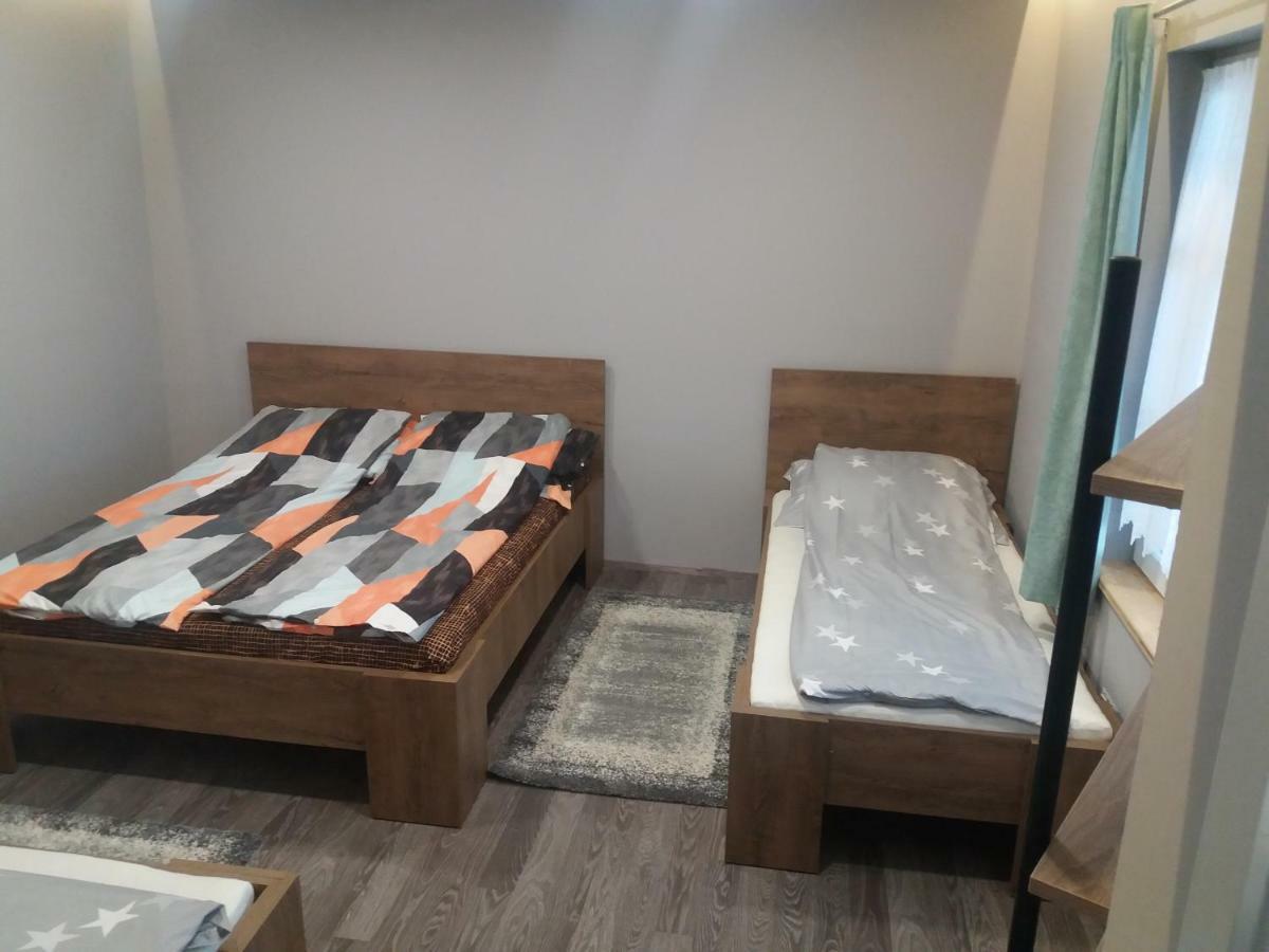 Neptun Apartman Domsod Екстериор снимка